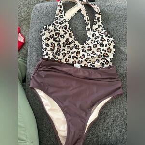 Cupshe Brown Bikini with Bold Leopard Print